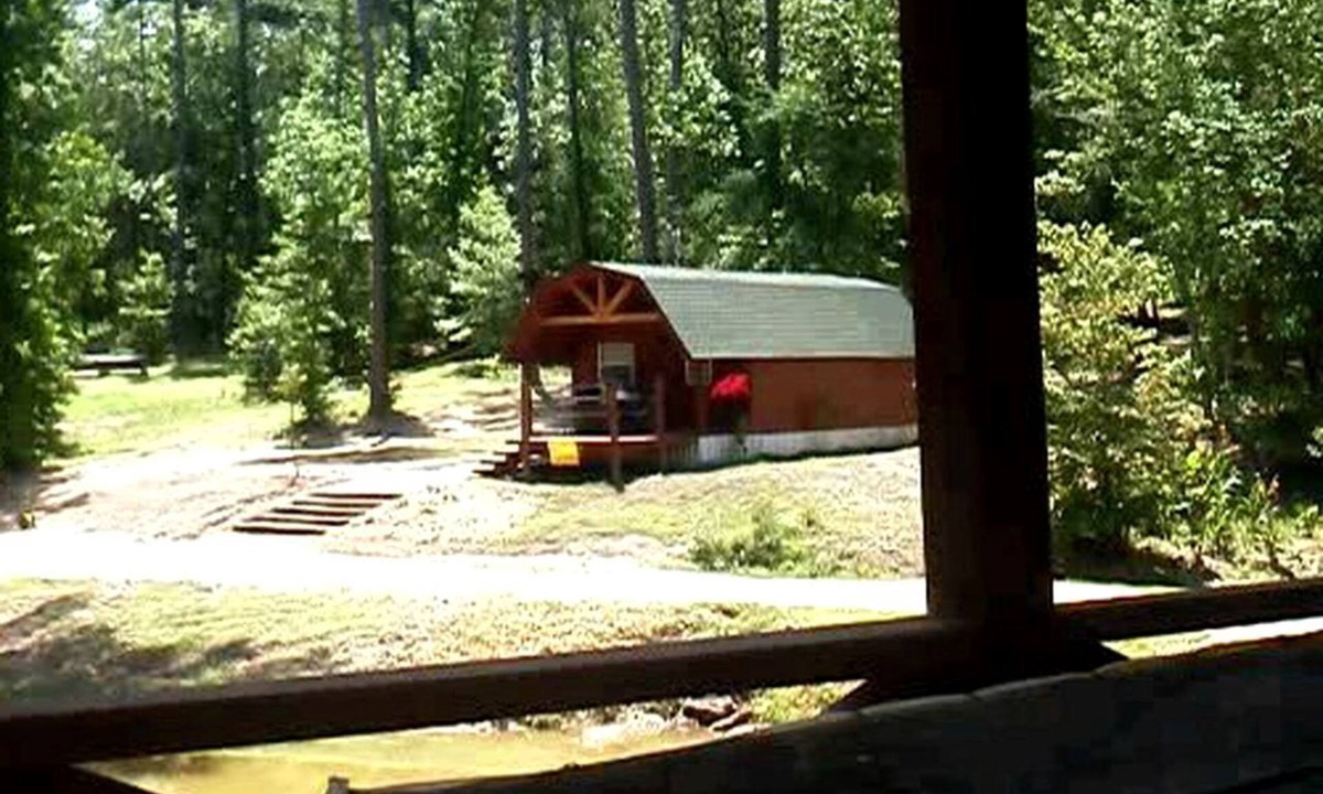 Cason Cabin | Glamping Cabin at an Adventure Park near Diana, Texas