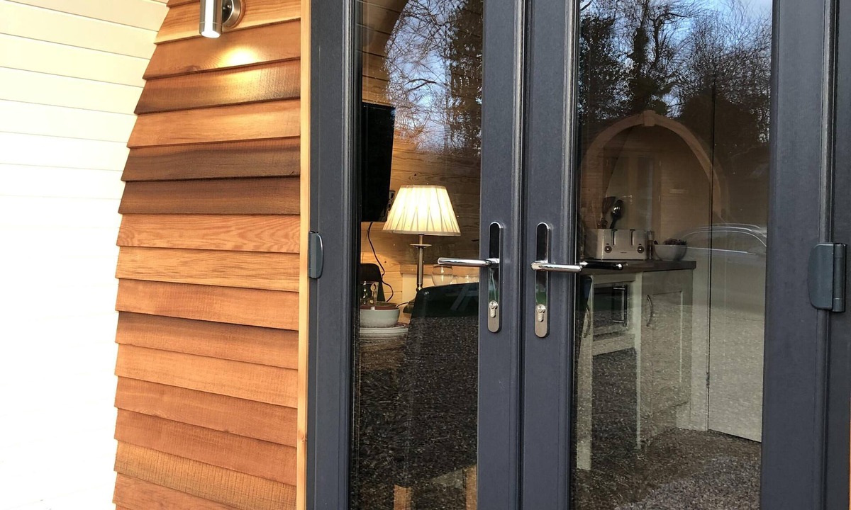 Whichford Cabin | Glamping Pod The Squirrel Drey