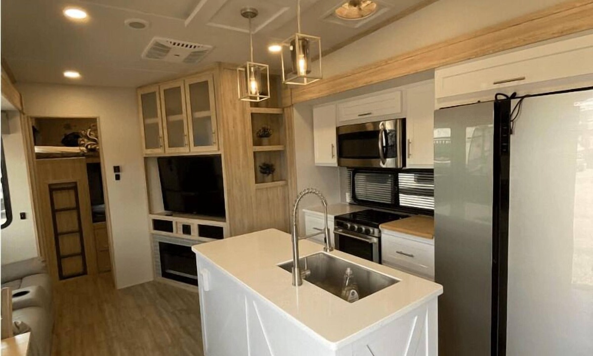 Kenora Resort | Glamping Site #4 - Spruce Lake Resort