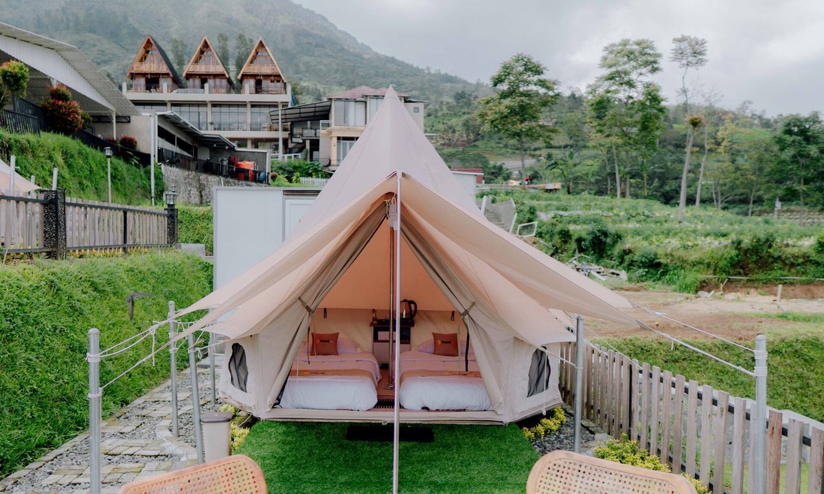 Wonosobo RV Rental | Glamping Telaga Menjer By Travelink