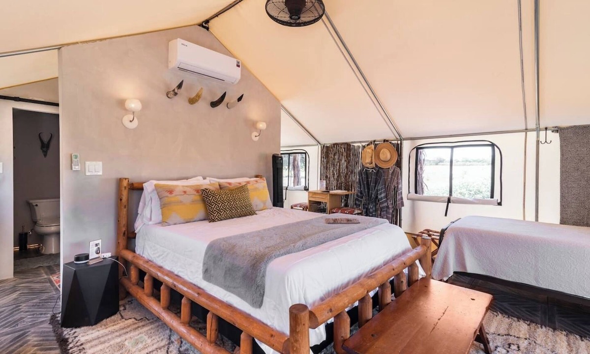 Llano House | Glamping under the Stars + Pool TX Hill Country