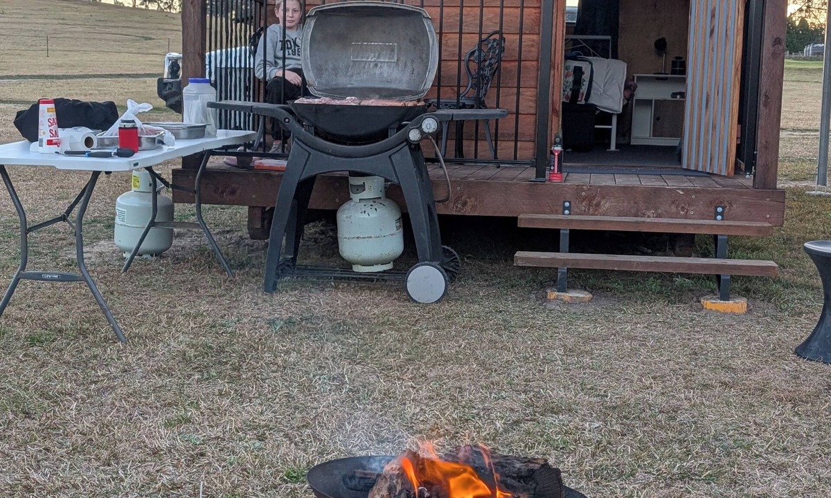 Undercliffe Apartment | Glamping @ Undercliff Farm