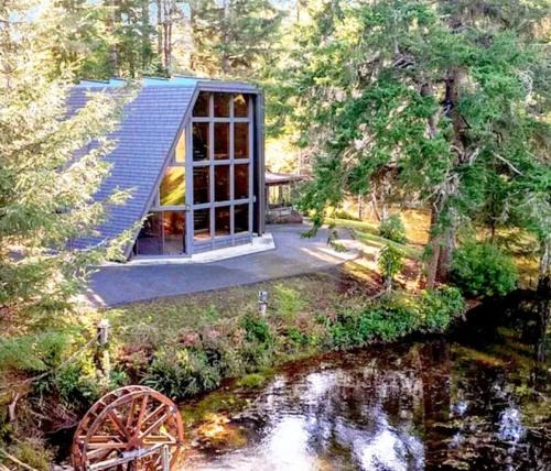 Saunders Lake House | Glass House