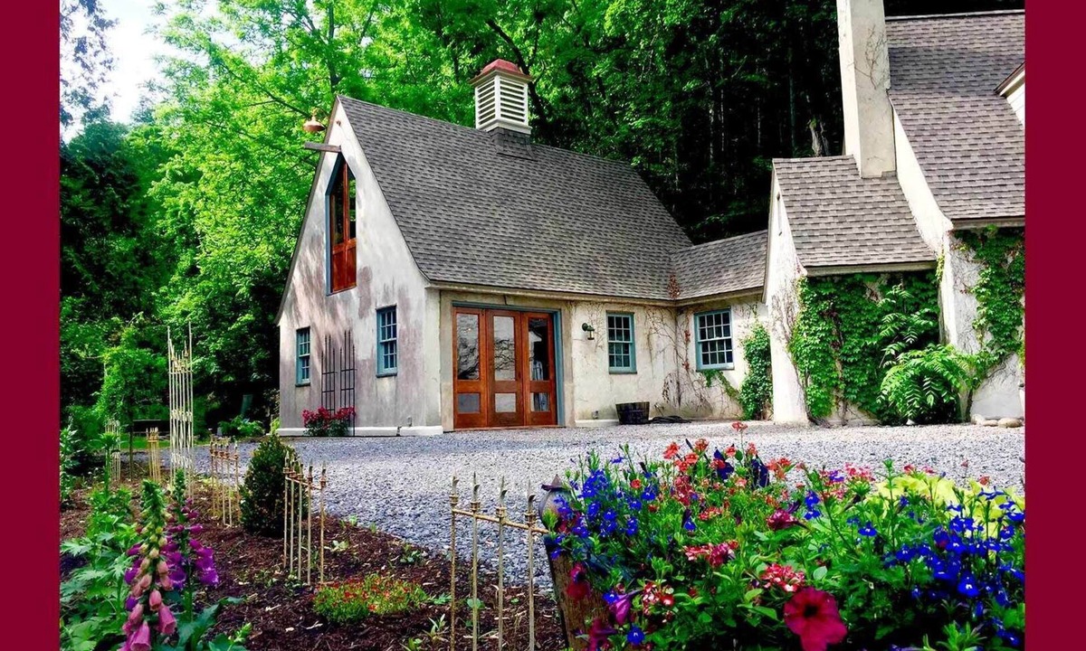 Canandaigua House | Glen Hollow: Luxury Living with Private Waterfall
