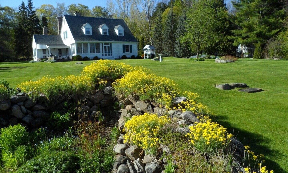 Shanty Bay Cottage | Glen Warren - Lake Simcoe Luxury - Shanty Bay