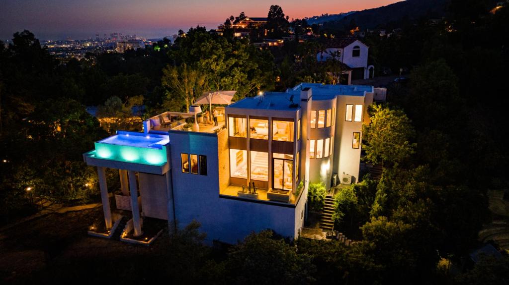 Hollywood Hills Apartment | Glencoe