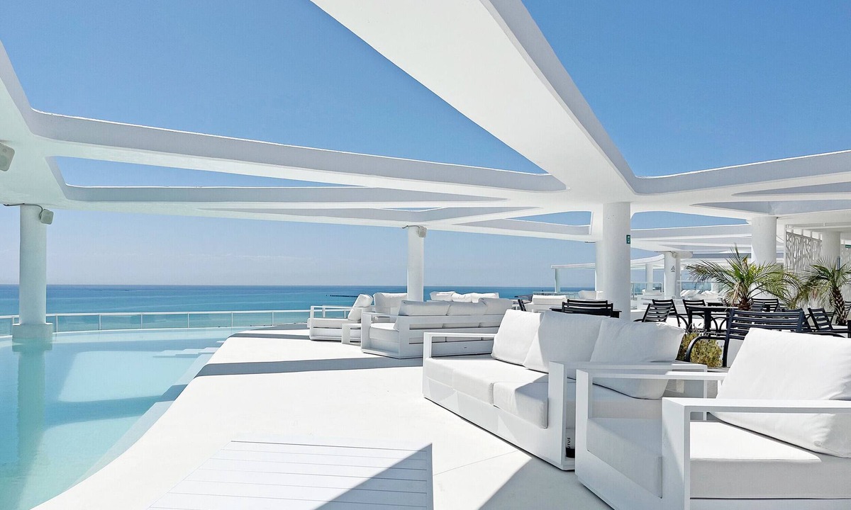 Canet de Berenguer Apartment | Global Vacacional: Modern flat with two terraces with sea and mountain views