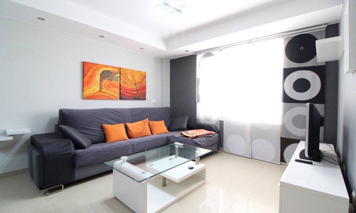 Sagunto Ski Chalet | Global Vacacional: Modern and practical townhouse in Puerto de Sagunto