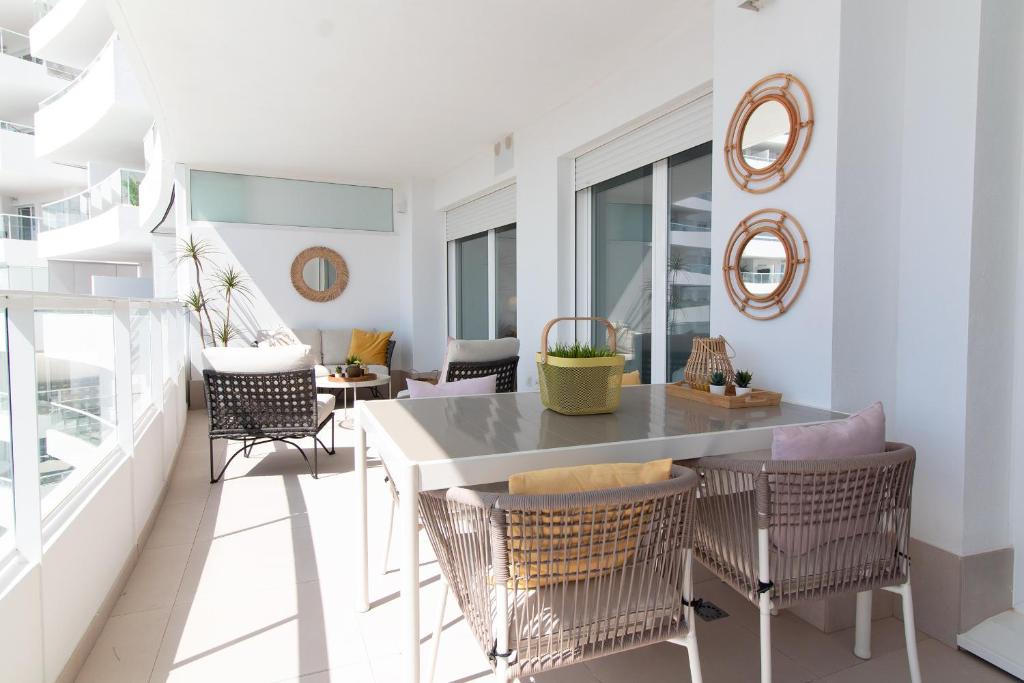 Canet de Berenguer Apartment | Global Vacacional, Bonito apartamento con terraza en Gran Canet