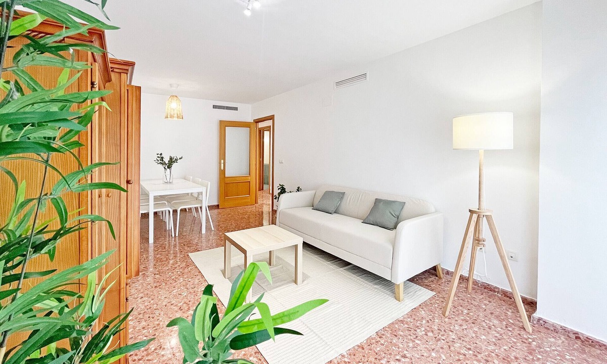 Sagunto Apartment | Global Vacacional: 3-bedroom apartment in Sagunto