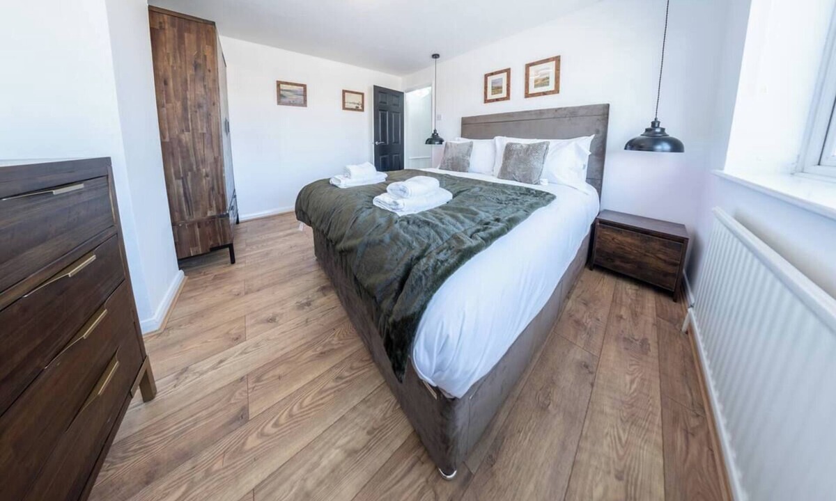 Great Baddow House | Gloucester Avenue, Chelmsford