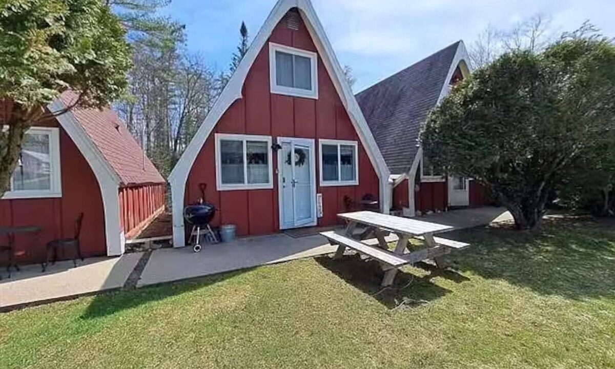 Campton Ski Chalet | Gnome Home