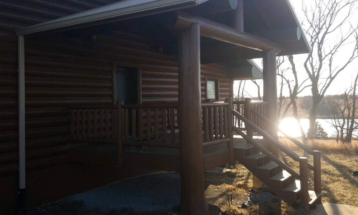 Steinauer Cabin | Gobbler Lodge at Dana Farms ~ Perfect Lodge for Family Gatherings ~ Log Home!