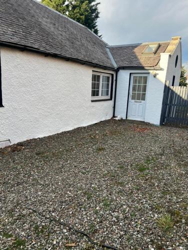 Longcroft Apartment | Gogarstone Cottage