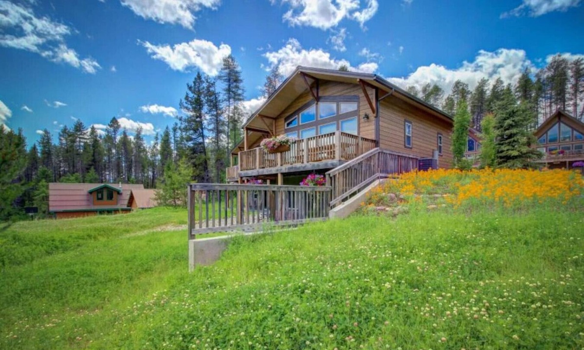 West Glacier Ski Chalet | Going to the Sun Chalet E