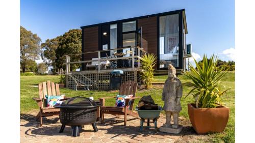 Ross Creek House | Gold Fields by Tiny Away