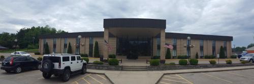 Radcliff Hotel | GOLD VAULT INN