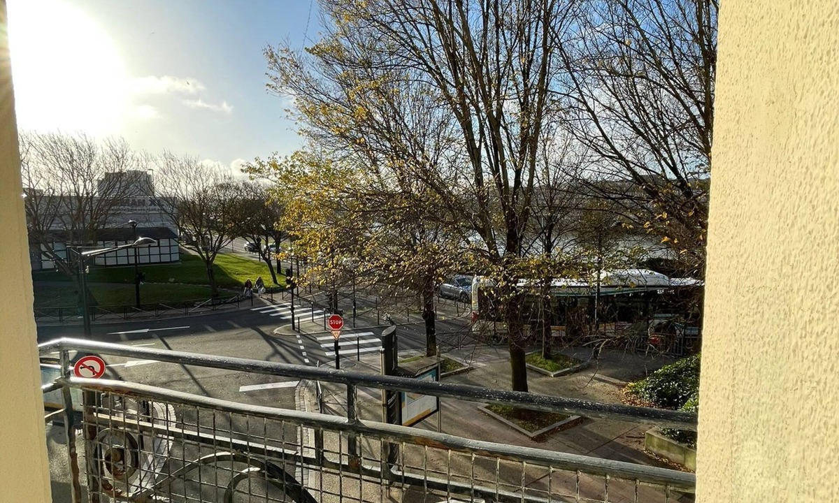 Brequerecque Apartment | Golden 009