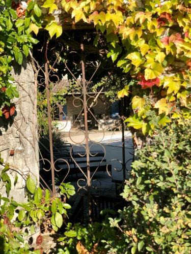 Eymet House | Golden Fig Sleeps 6 with Pool