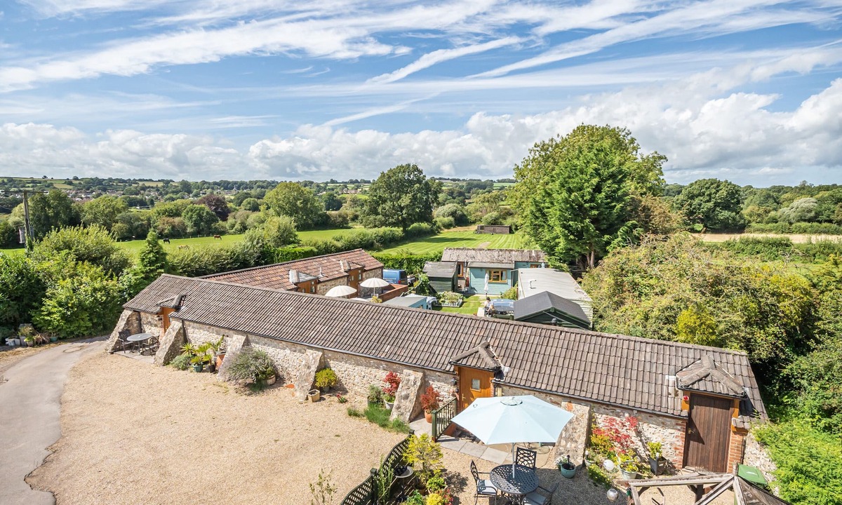 Chard House | Golden Fleece