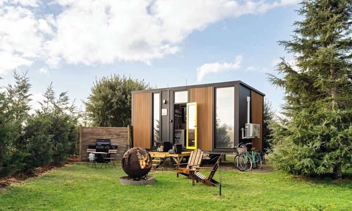 Glenlyon House | Golden Hour Hideaway by Tiny Away