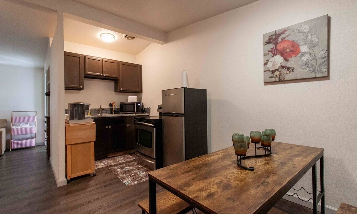 Kent Hotel | Golden Kent Motel