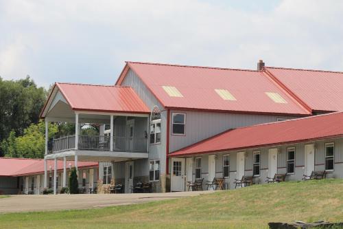Town of Reading Hotel | Golden Knight Inn and Suites