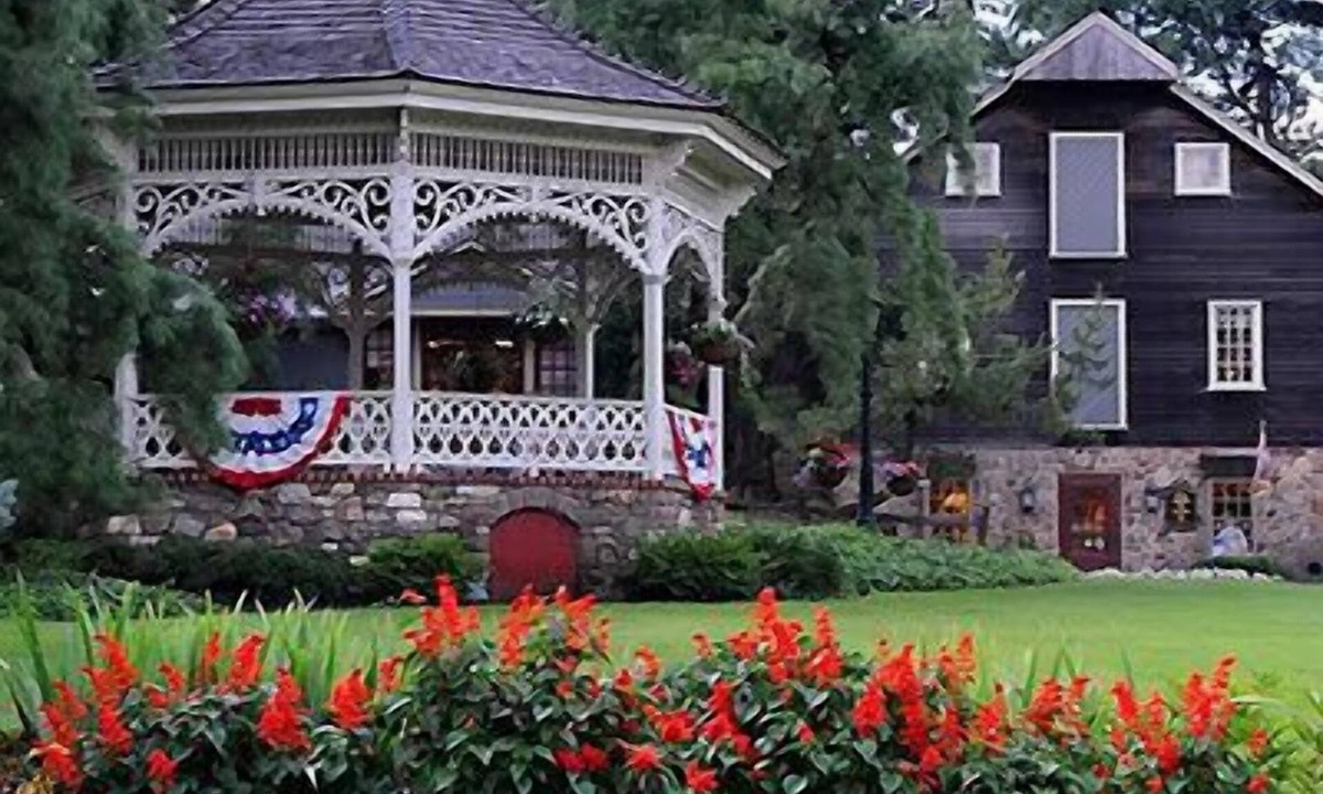 Forest Grove Hotel | Golden Plough Inn At Peddlers Village