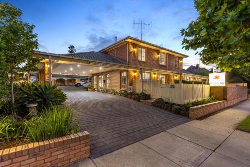 Golden Square Hotel | Golden Square Motor Inn