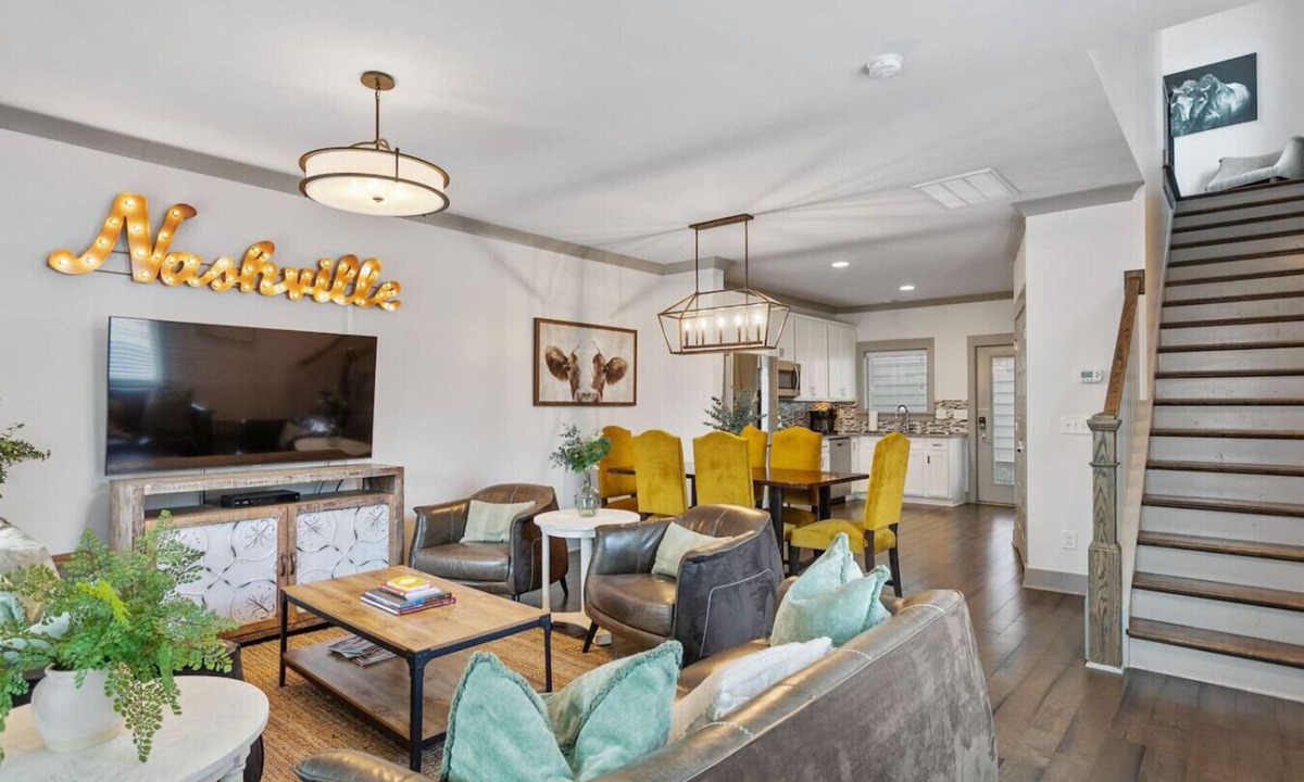 Edgehill Villa | Golden Triangle Walk to Gulch & 12 South 4BR/3.5BA