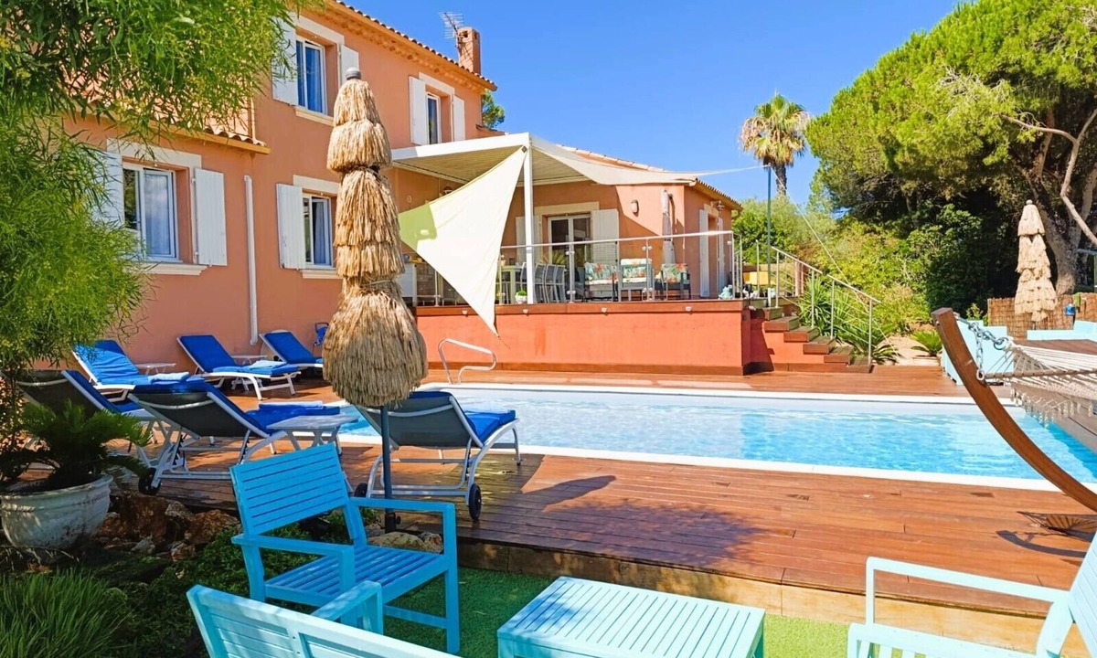 Giens Villa | GOLDEN VILLA