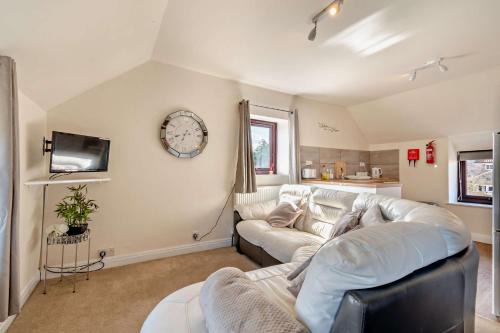 Newton-on-Rawcliffe House | Goldfinch cottage