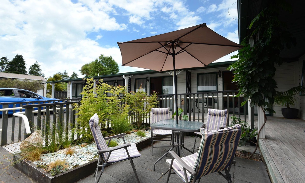 Waihi Hotel | Goldmine Motel