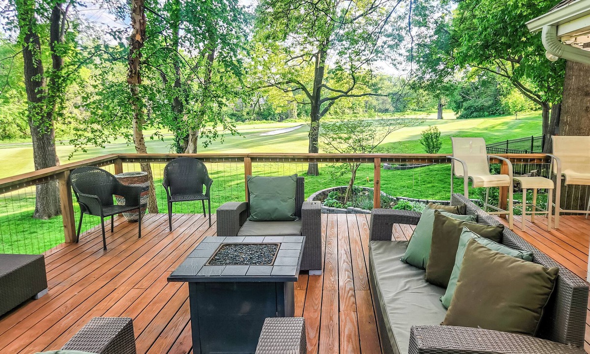 Overland Park House | Golf Course Home near KC World Cup Venues