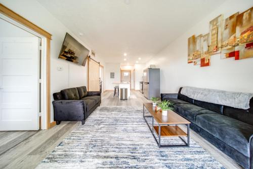 Erie House | Golf Course View: Centrally Located Condo in Erie