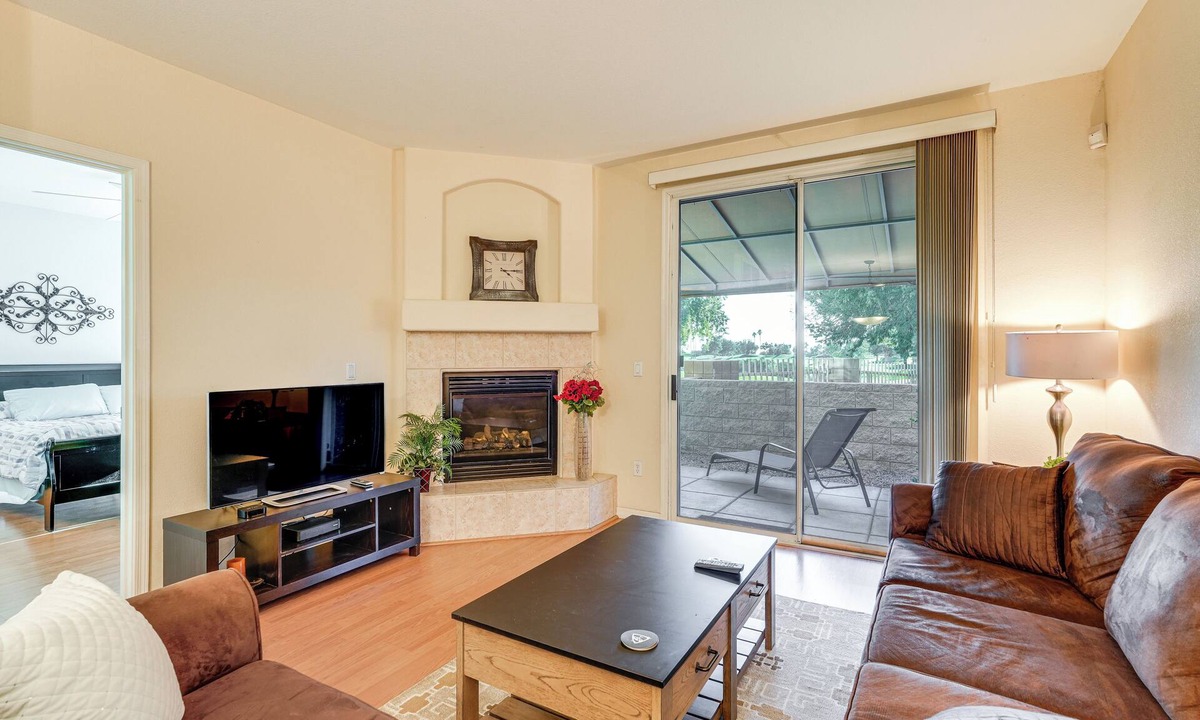 Superstition Lakes Condo | Golf Course Views! Relaxing & Convenient Mesa Unit