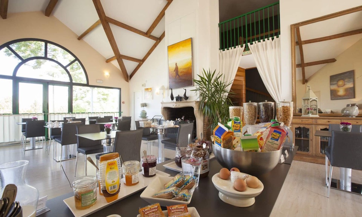Levernois Hotel | Golf Hotel Colvert