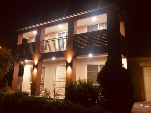 Craigieburn House | Golf View Charm