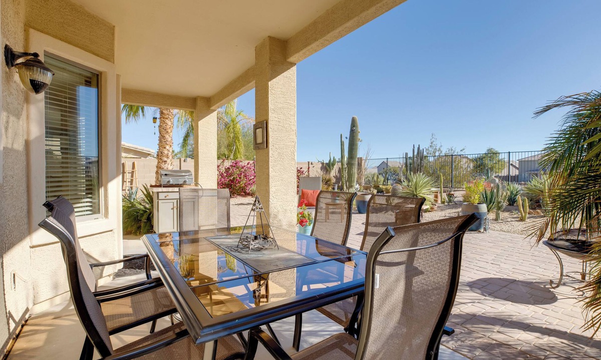 San Tan Valley House | Golfer's Oasis w/Balcony & BBQ in San Tan Valley
