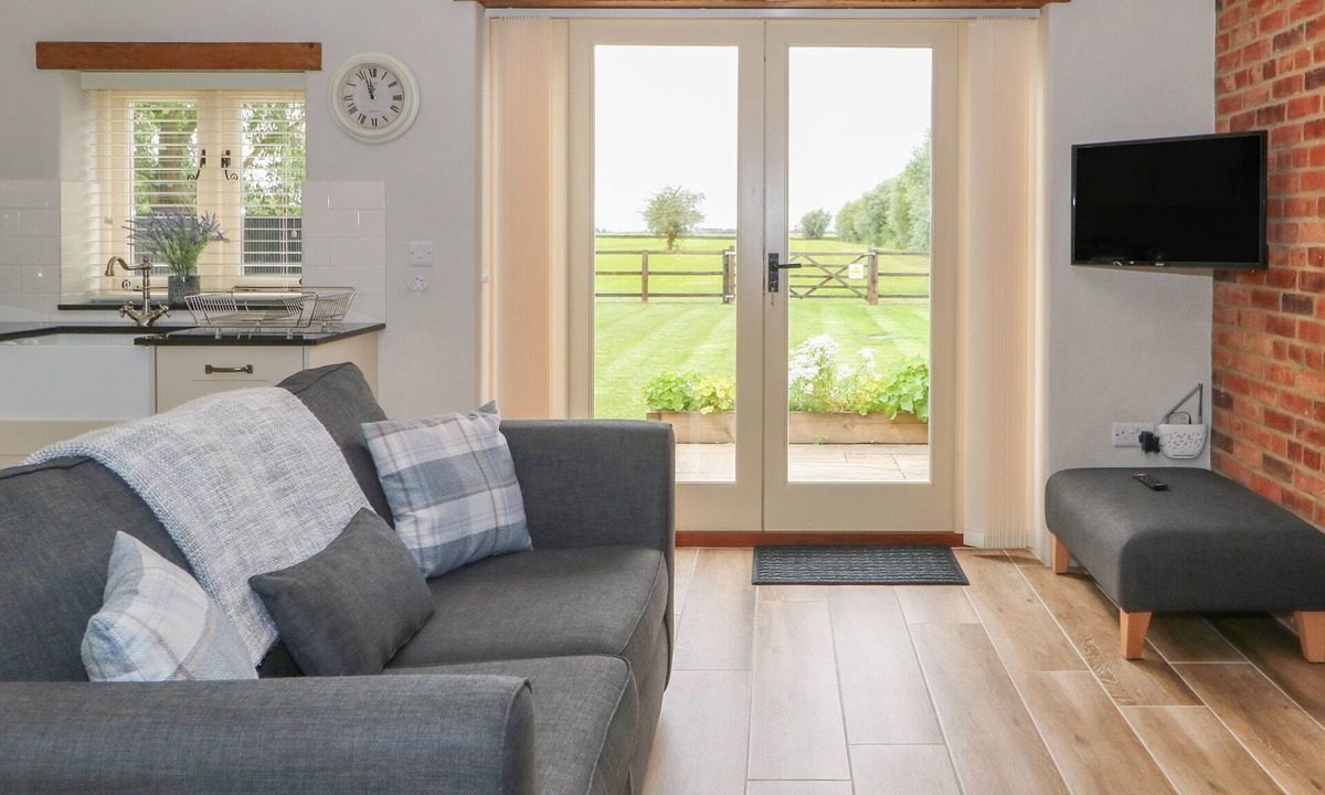 Spalding Cottage | Golson Stable