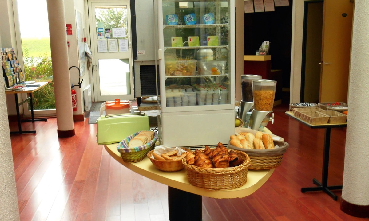 Arques Hotel | Good Night Hôtel