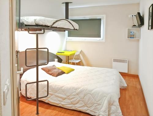 Arques Hotel | Good Night Hotel