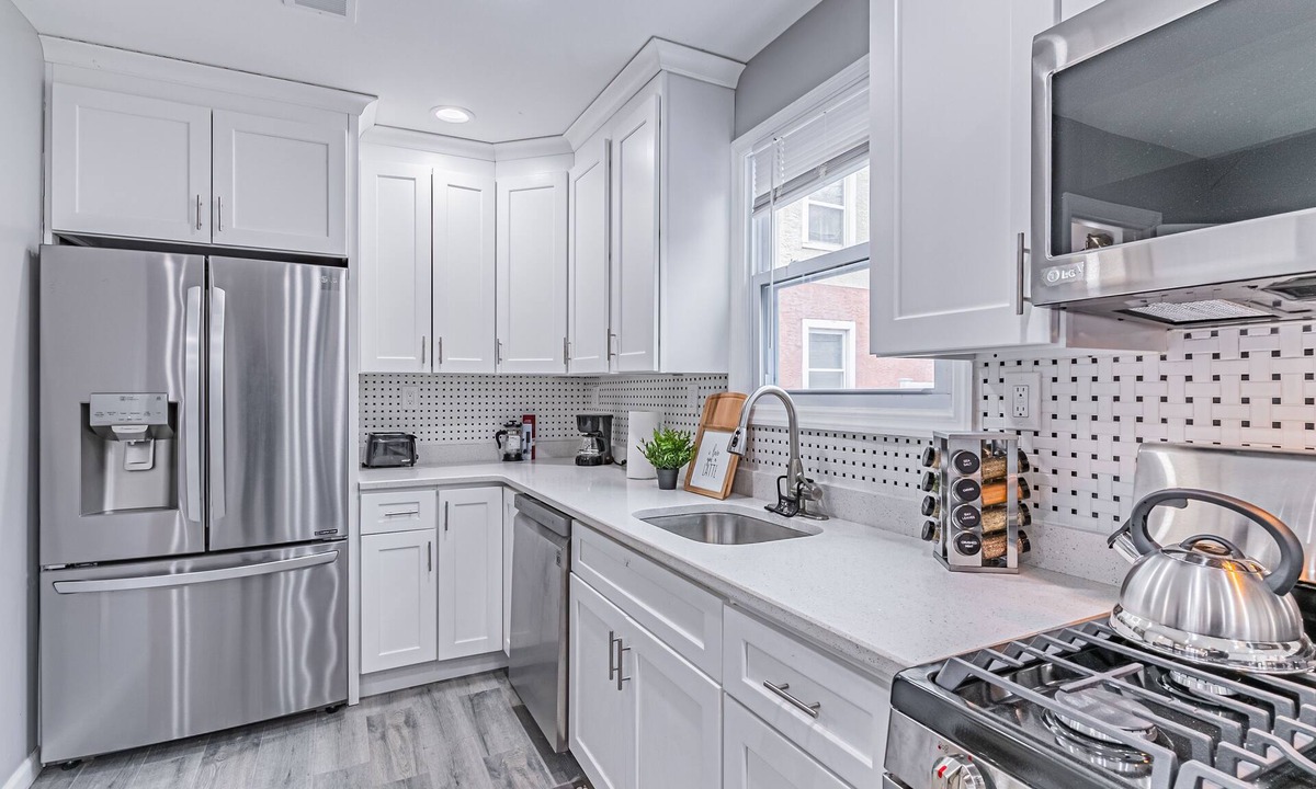 Plainfield House | Good Vibes BnB sleeps 2