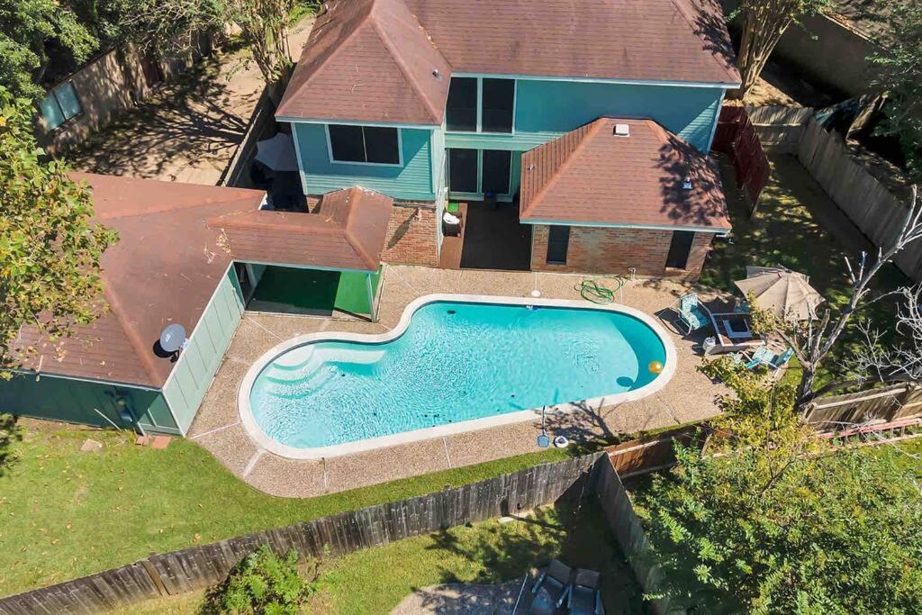 Stafford House | Good Vibes Cul De Sac