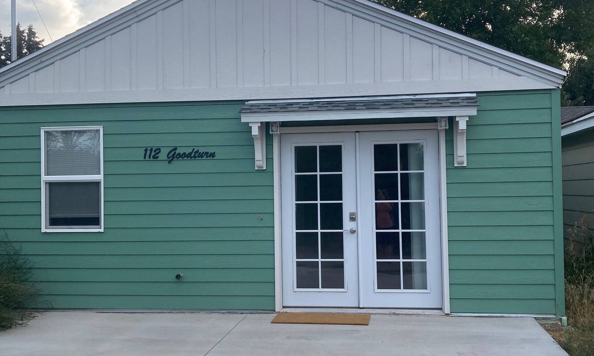 Cody Cottage | Goodturn Cottage