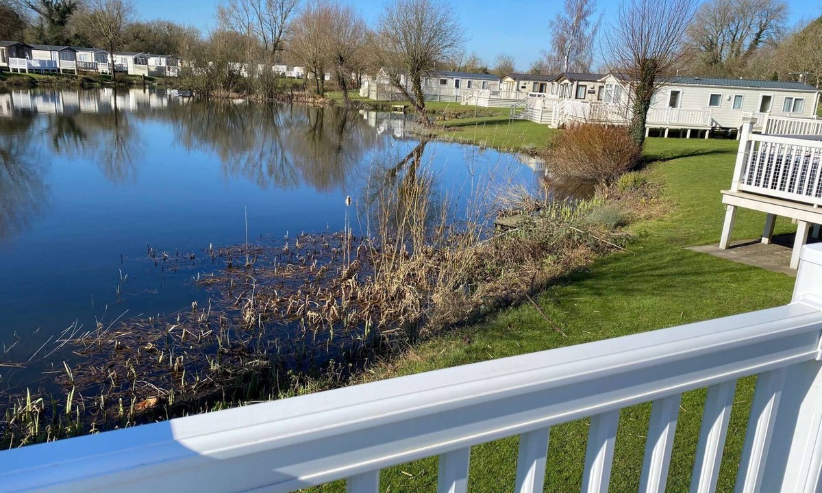 South Cerney House | Goosewing, Lakeside, 3 bedroom