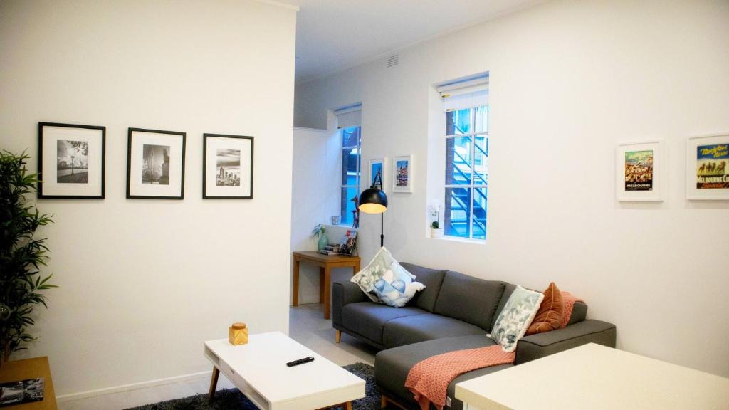 Chinatown Apartment | Gordon Place 51