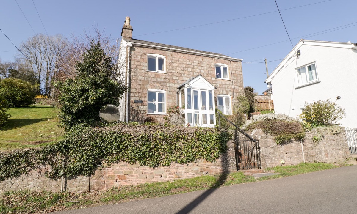 Littledean Cottage | GORDON'S VIEW, with open fire in Pleasant Stile