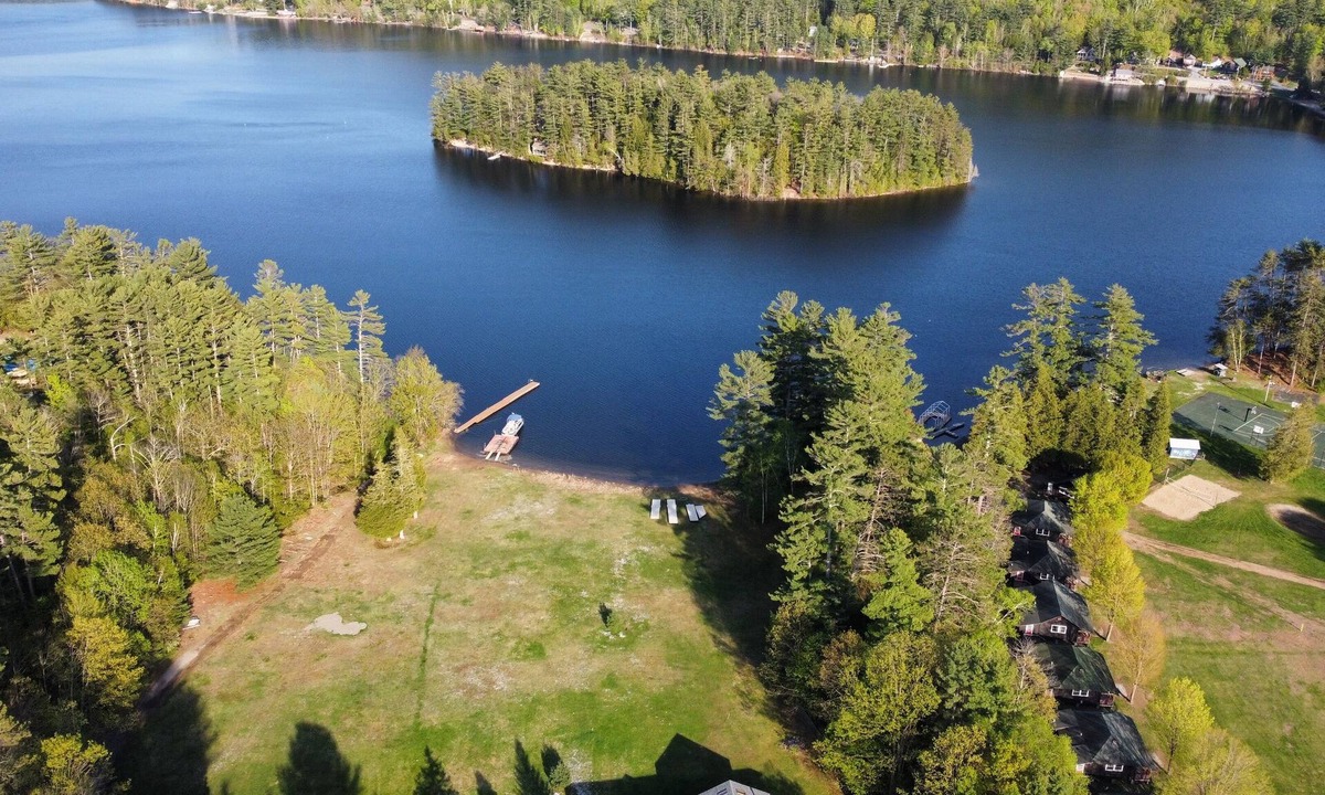Pottersville House | Gore Mountain Hot Tub Escape 7 bedroom Sleeps 22+