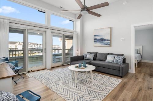 Heron Harbour Isle House | Gorgeous 2 bedroom at Seascape in prestigious Heron Harbour